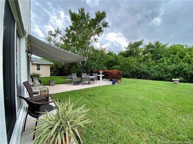 Photo - 3198 SE Carrick Green Ct