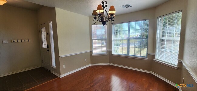 Photo - 4209 Maid Marian Cir