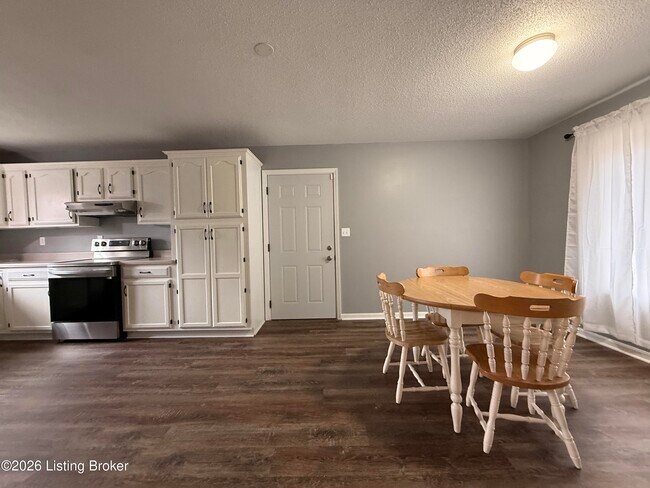 Photo - 2009 Sunbeam Rd