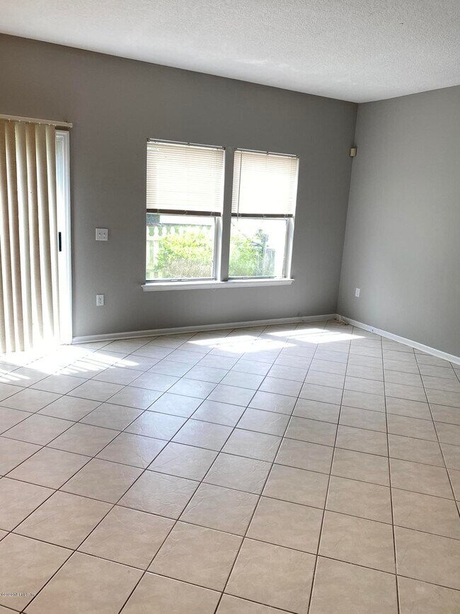 12314 Mangrove Forest Ct Condo Condo for Rent in Jacksonville, FL