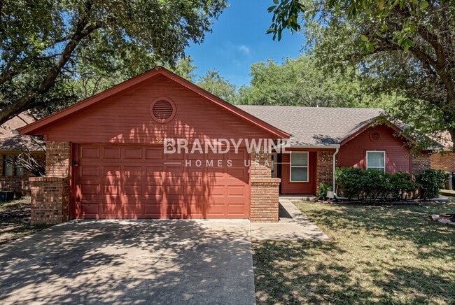 Photo - 5233 Hill Ridge Dr