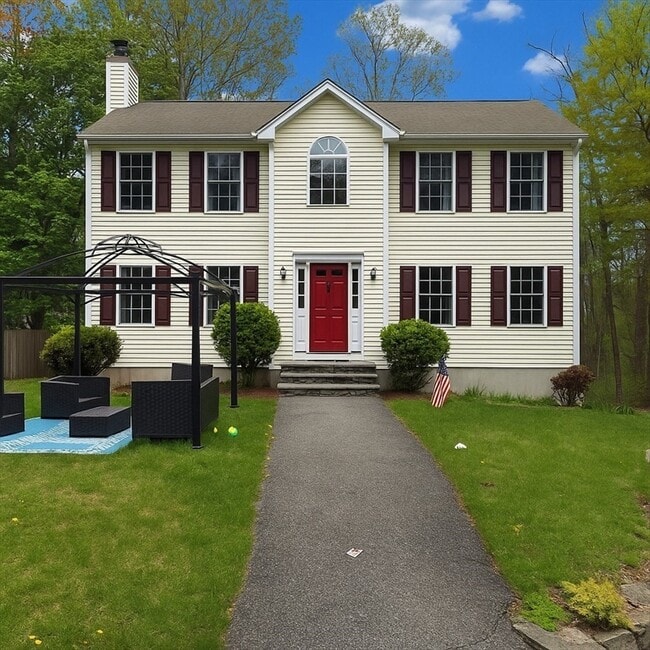 Photo - 7 Van Norden Rd House