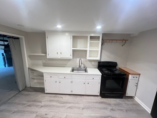 172 Chestnut St Unit 13