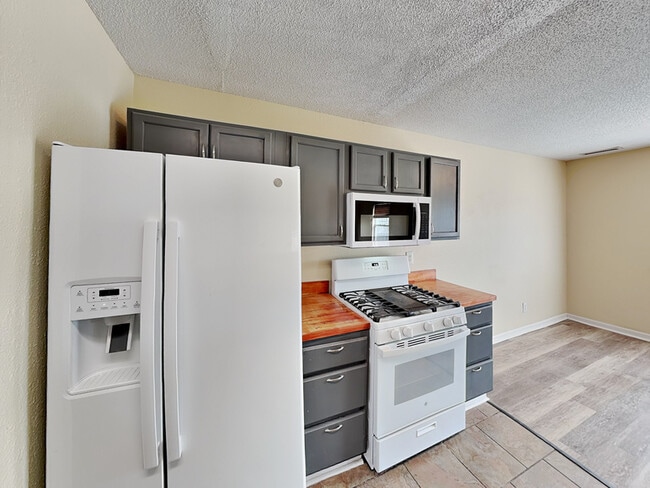 Photo - 385 Kimbrough Dr