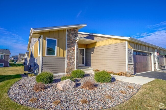 Building Photo - 10889 Retreat Ln Rental