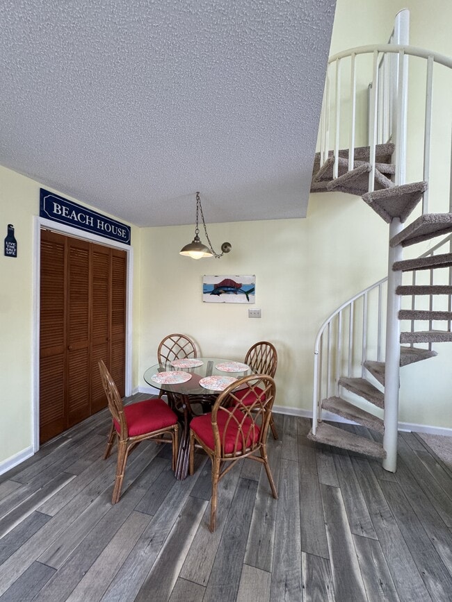 Photo - 3700 Golf Colony Ln