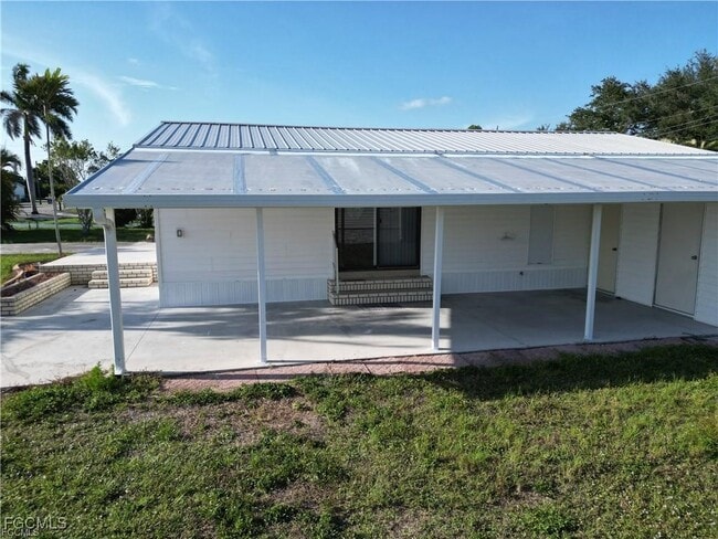 Building Photo - 16091 Siesta Dr Rental