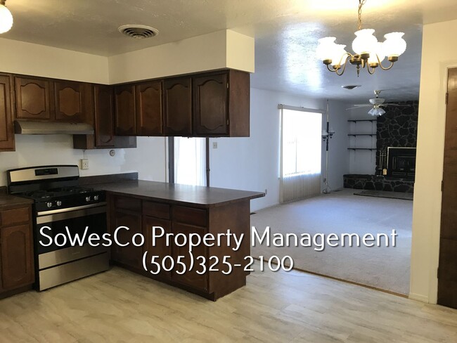 Photo - 3 Bedroom Home with 2 Car Garage