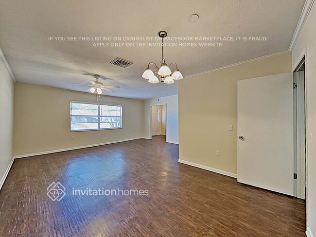 Photo - 510 Julie Ln