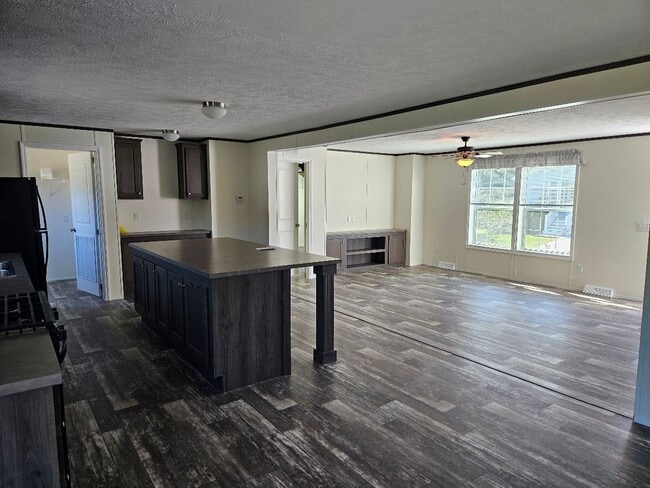 Photo - 20 Boulder Way