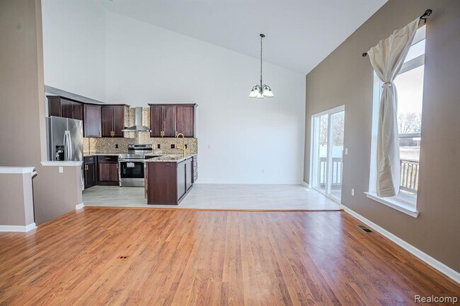 Photo - 3909 Elvera Ln