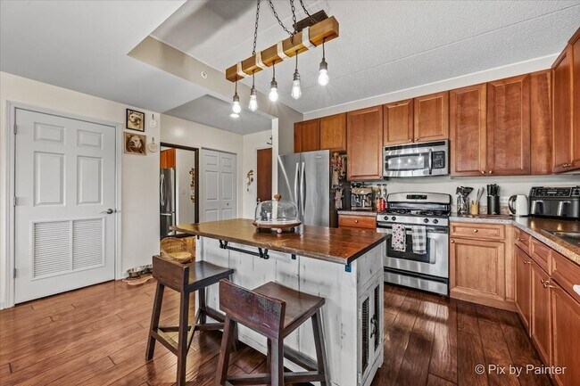 Photo - 125 Lakeview Dr Unit 403