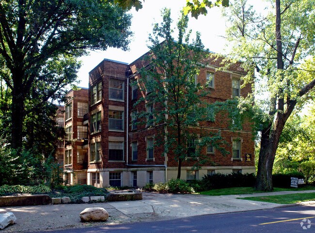 Photo - Cody Court Apartments