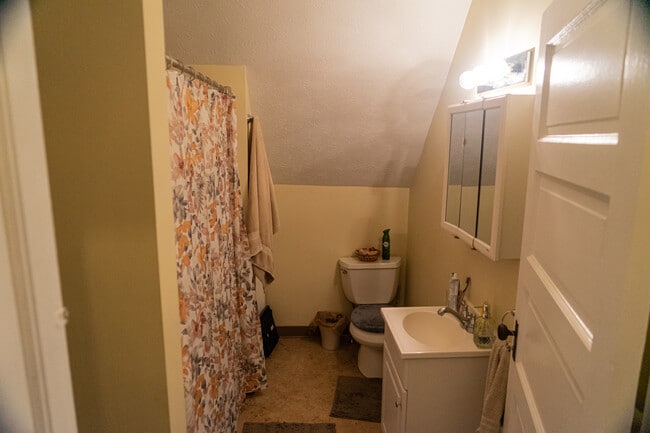 306 Park St Unit 3