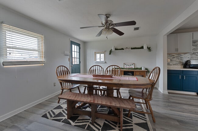 Photo - 504 High Ave