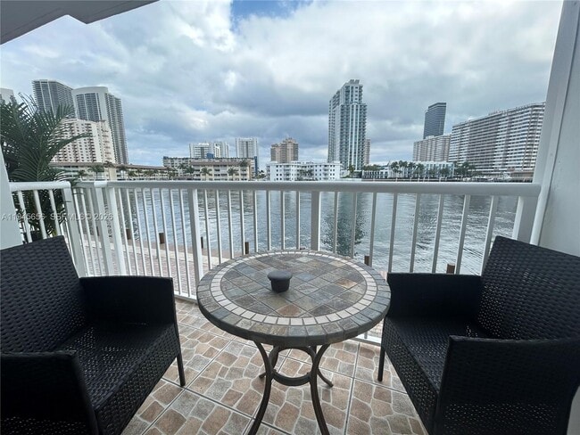 Photo - 121 Golden Isles Dr Unit 104