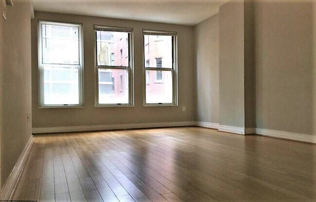 Photo - Artisan 602 Unit 1