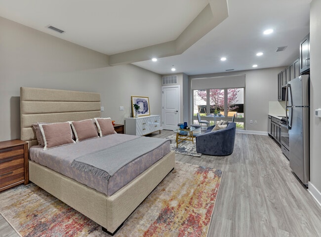 Photo - Crossings Raritan