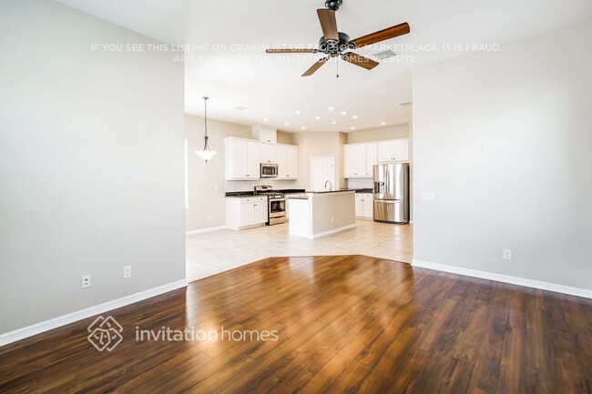 Photo - 11118 Great Neck Rd