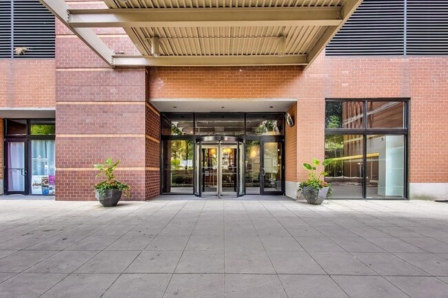 Photo - 1530 S State St Unit 917