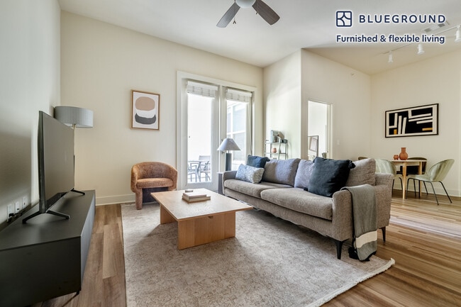 Building Photo - 3210 Esperanza Crossing Rental