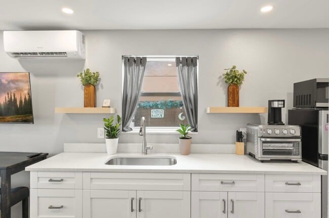 Photo - 6027 43rd Terrace N Unit B Suite Serenity
