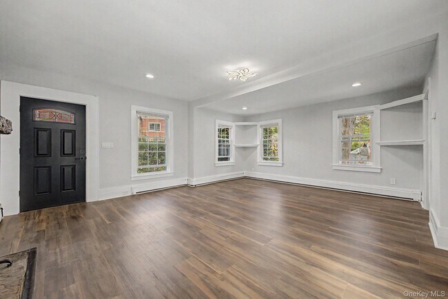 480 King St