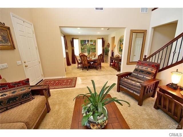 12423 Greentree Dr