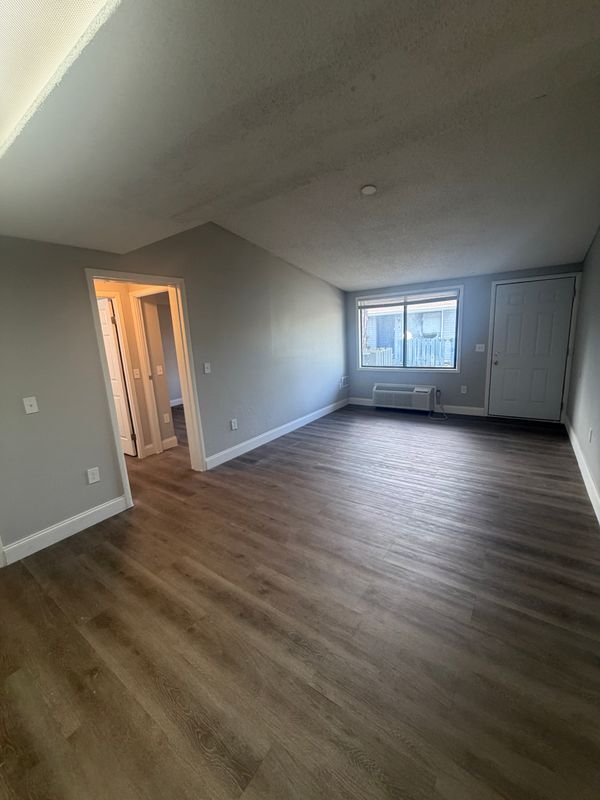 5063 Elmhurst Rd