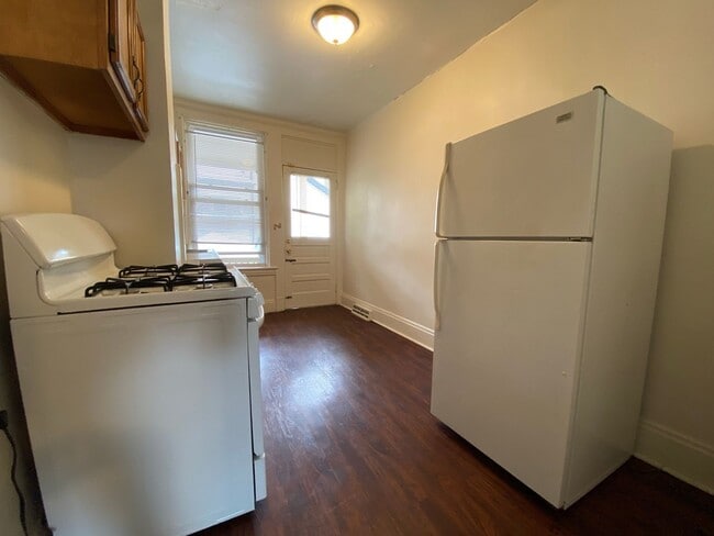 Photo - Two Bedroom on Semple Street With an Aweso... Unit 327.502