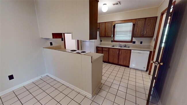 Photo - 2112 Cottingham Dr