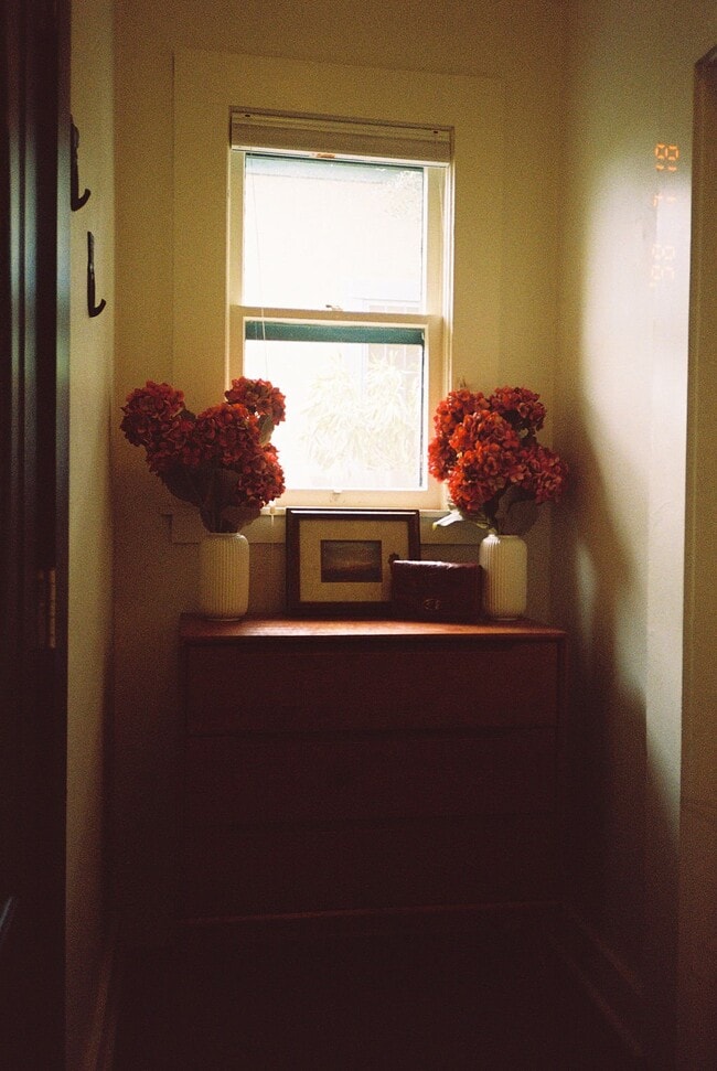 Photo - 112 E 16th St Unit Downstairs