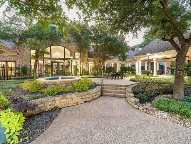 Photo - 6607 Brodie Ln Unit a1.521