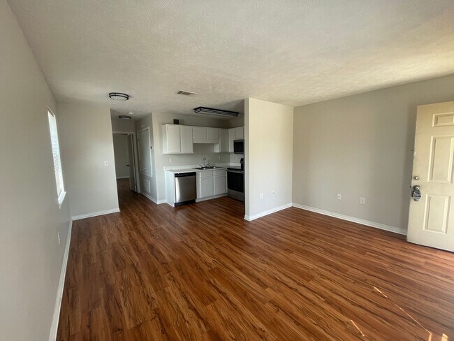575 Dexter Dr Unit 1