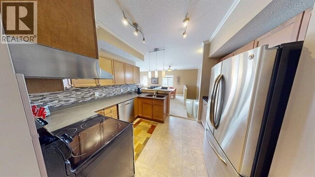 Photo - 8640-8103 103 Ave