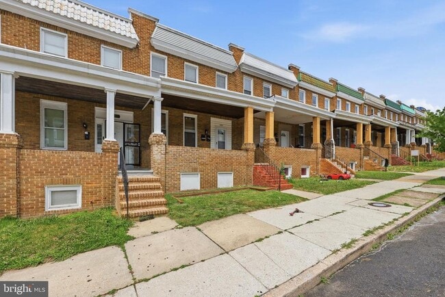 Building Photo - 3202 Cliftmont Ave Unit 2