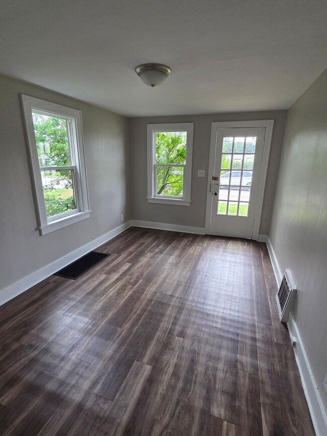 208 Houston Ave Unit A