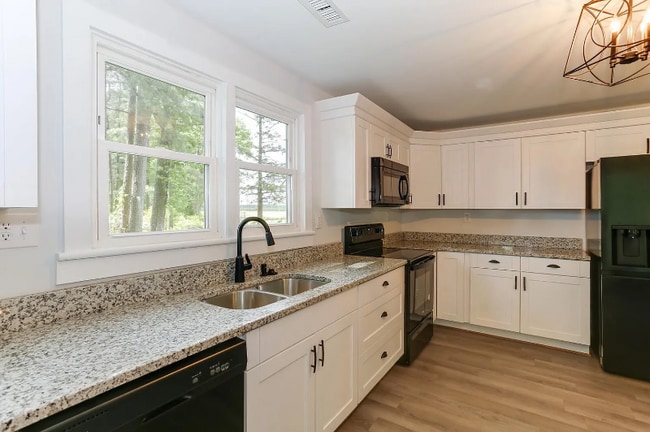 Photo - 11100 Mill Swamp Rd