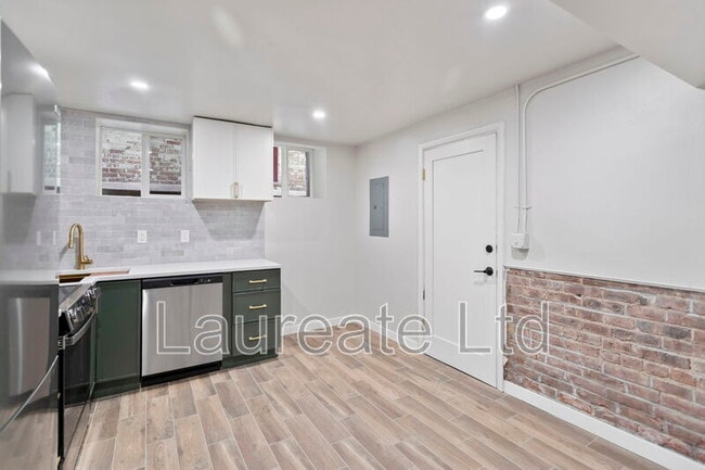 Photo - 1058 N Pearl St Unit #5