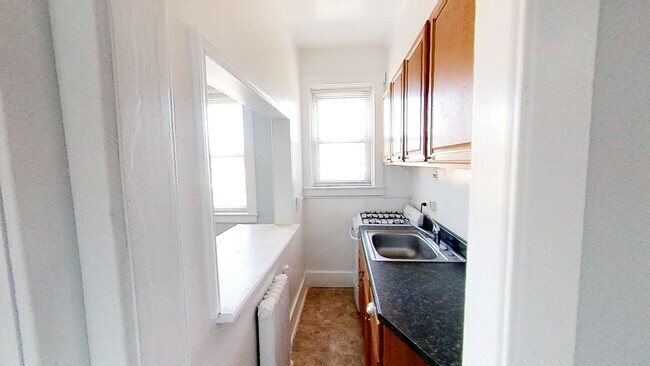 Photo - 1625 East Ave Unit 211