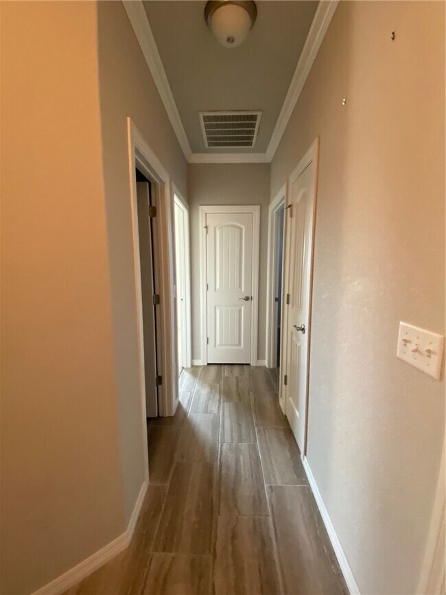 Photo - 740 Fontana St