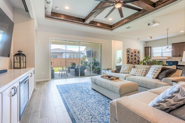 Photo - 8313 Silhouette St