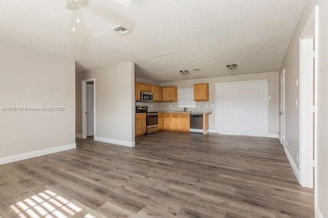 Photo - 2424 Angler Dr