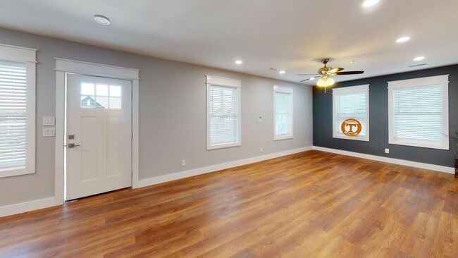 Photo - 1533 Forest Ave