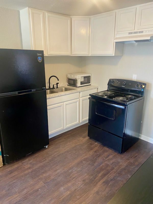 Photo - 1624 Stewart St