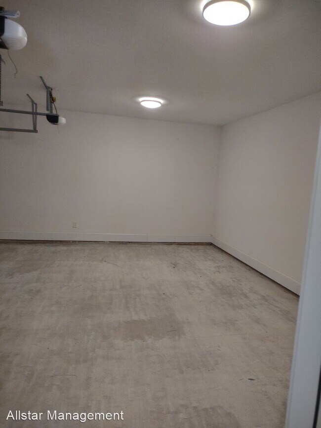 Photo - 4 br, 2 bath House - 863 Long Leaf Circle