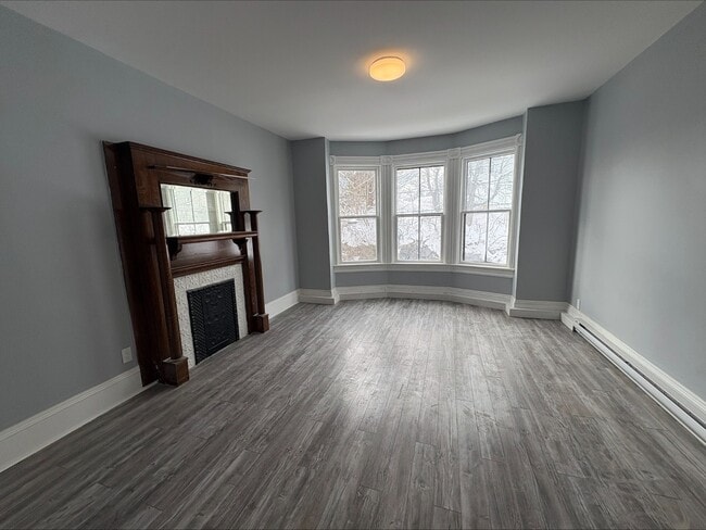 Building Photo - 48 Kennedy St Unit 3