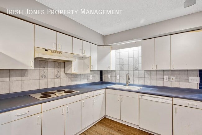 Photo - 1819 Pine-Apt 5 Unit Apt 5