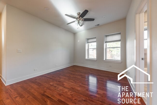 Photo - 1159 W Lunt Ave Unit 3