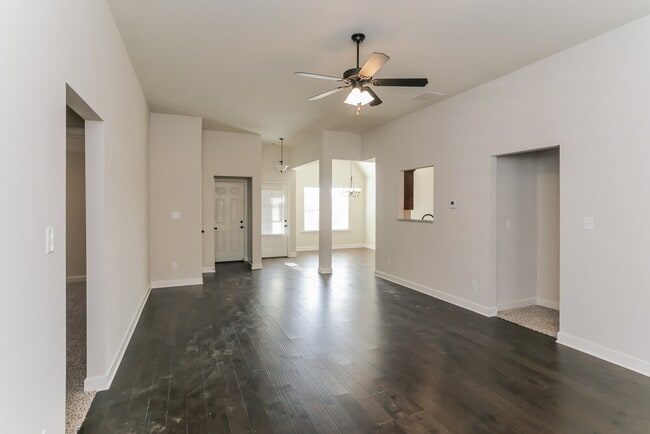 Photo - 1415 Chase Cv